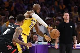 PLASCHKE'S STUNNING REVELATION: CAN THE INJURY-RAVAGED LAKERS ACTUALLY STEAL THE SERIES?! GAME 1 UPSET PROVES ANYTHING IS POSSIBLE IN THE NBA PLAYOFFS!